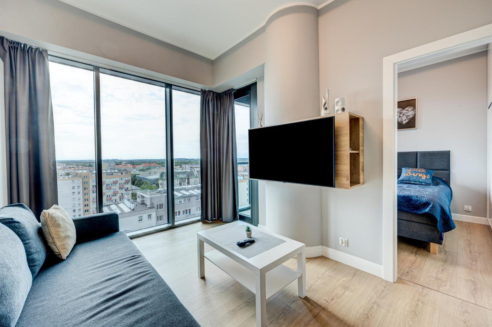 Apartament Hanza Tower Swimming Pool & High Floor With Balcony!