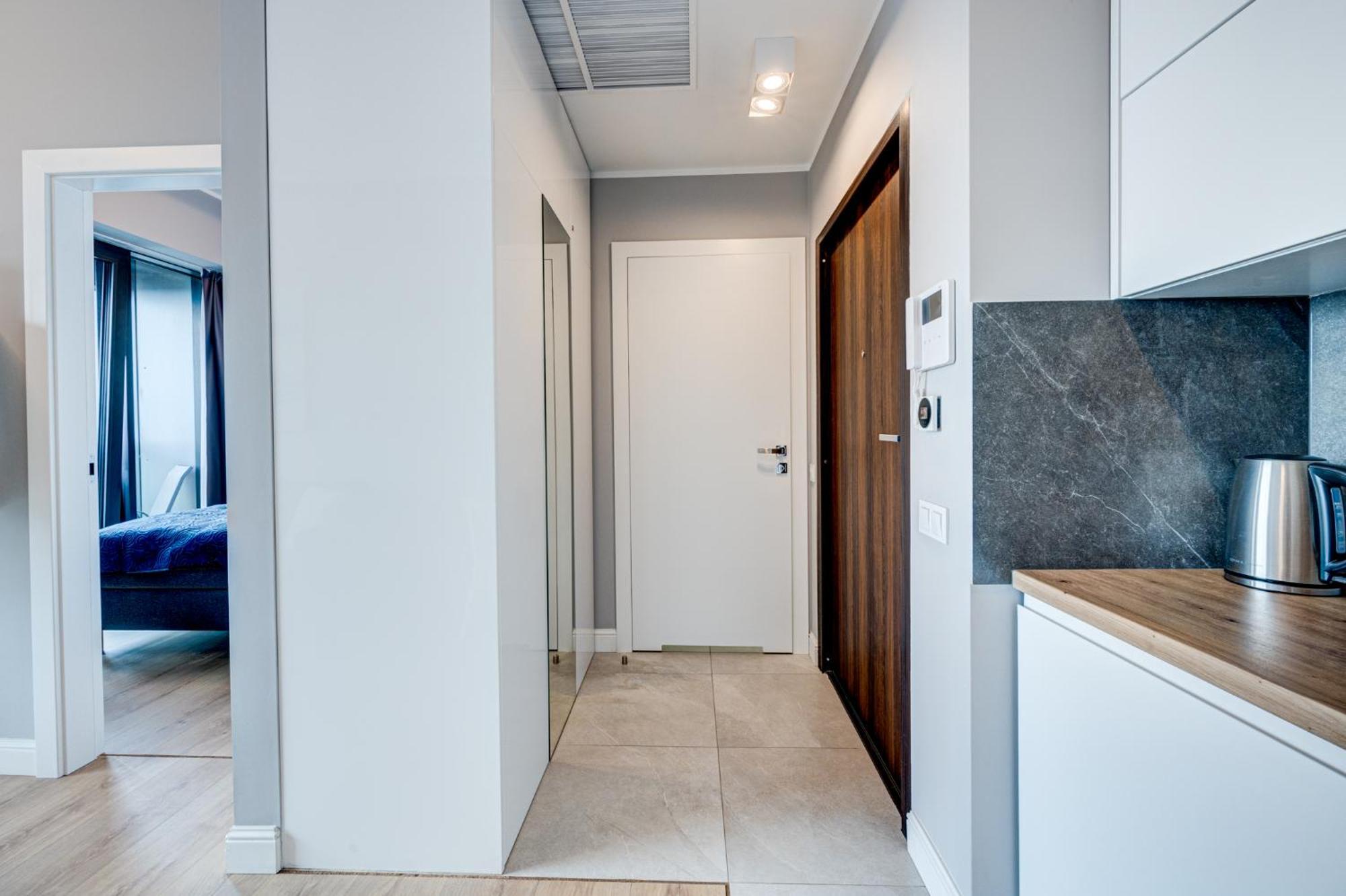Hanza Tower Swimming Pool & High Floor With Balcony!
